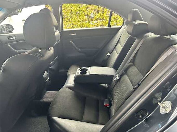 Honda Accord 2.0 i Sport -1000 EINDEJAAR ACTIE